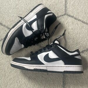 Nike dunk low panda